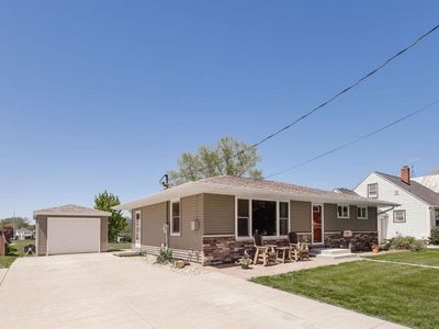 880 N 2nd Street