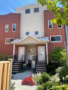 1027 W Vernon Park Pl APT B