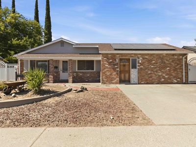1947 Glenmore Dr