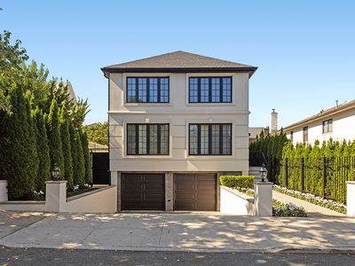 8008 Harbor View Ter