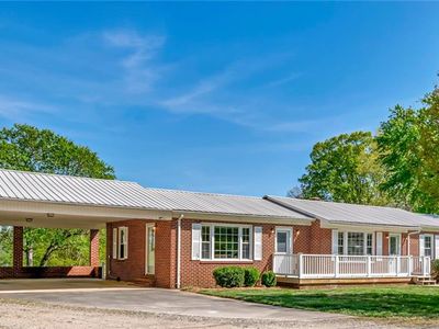 300 Cub Creek Church Rd