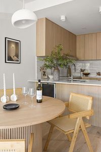 654 Jefferson Ave #3B