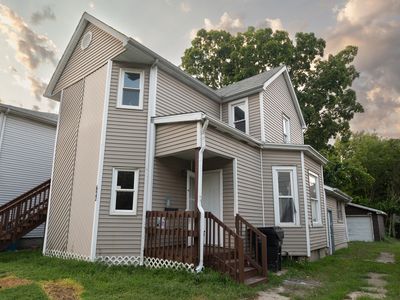 Property at 622 E Mulberry St, Bloomington, IL