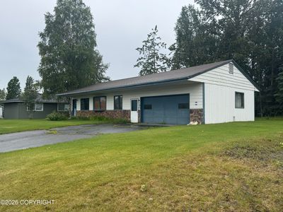 160 W Marydale Ave