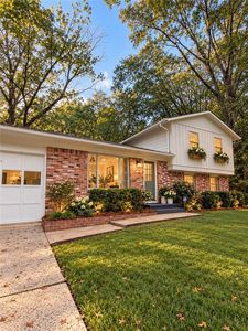 1655 Mohawk Pl SE