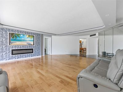 1501 NE 191st St APT C217