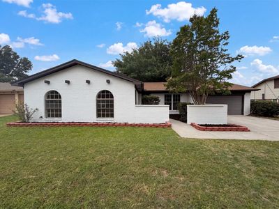 3729 Venice Dr