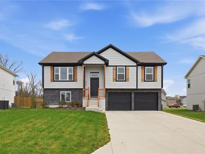 20705 Copper Creek Dr