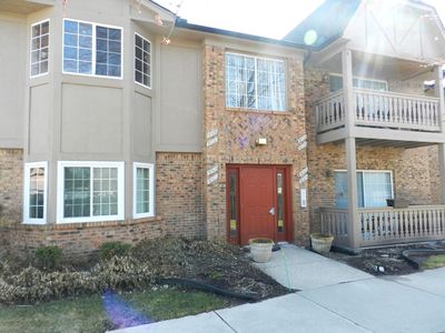 30528 Oakridge Manor Dr