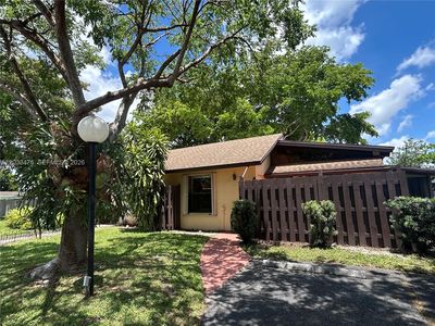 539 Briarwood Cir #2-57