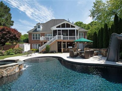 211 Surrey Path Ct