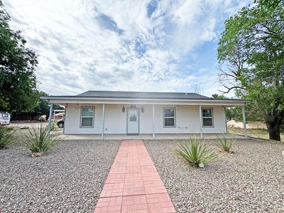 606 E Brown Ave