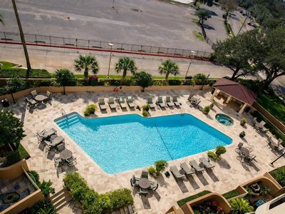 3525 Sage Rd APT 718