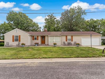 138 E Crestview Dr