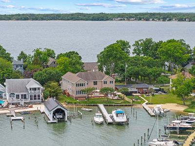 3733 Thomas Point Rd