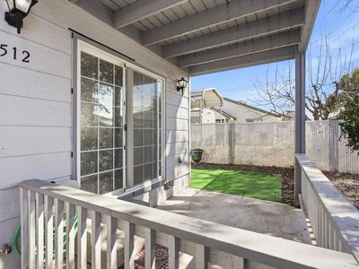 512 Village Dr