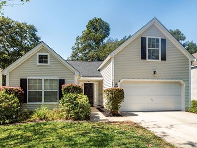 9017 Greenbriar Dr