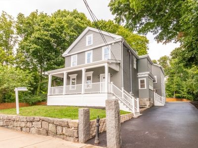 22 Bellevue St APT 2