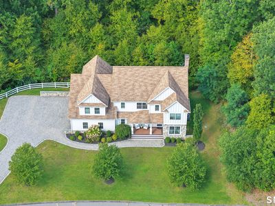 123 Riding Ridge Road
