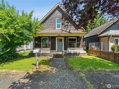 1219 Chenault Street