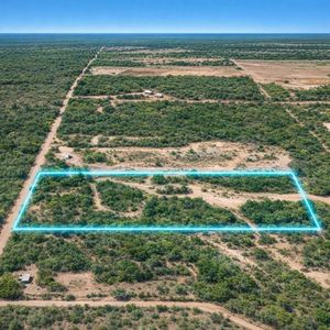 20 Acres Cres #421