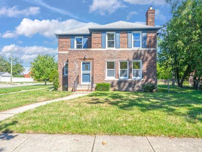 16001 Collingham Dr