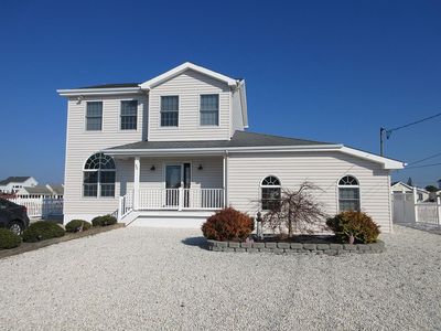 32 Lake Singleton Ct