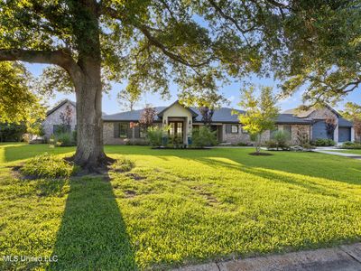 927 N Shore Dr