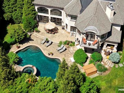 70 Oak Dr