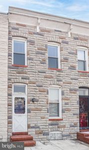 516 S Highland Ave