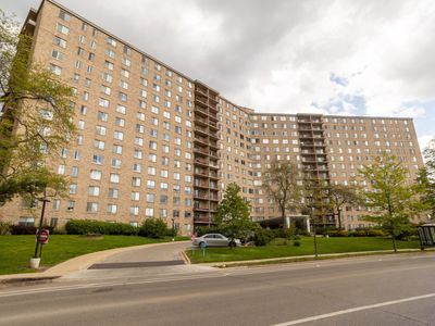 6833 N Kedzie Ave APT 410