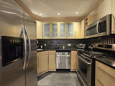 55 Broadlawn Park APT 16B