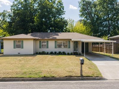1215 Centenary Dr