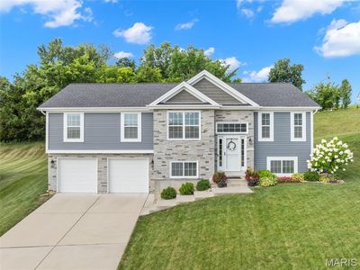 2127 Kuenzel Dr