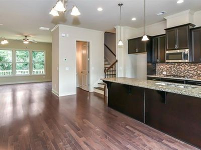 1306 Harris Way