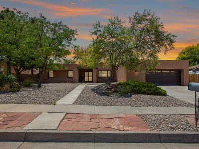 5617 Cometa Ct NE