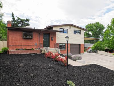 4601 S Creekview Cir