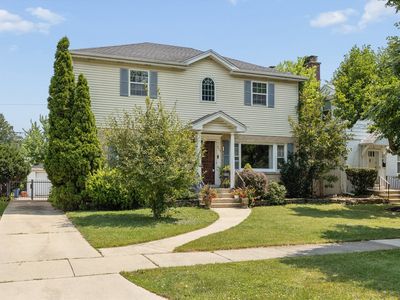 Property at 713 Community Dr, La Grange Park, IL