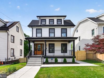 1324 Farragut St NW