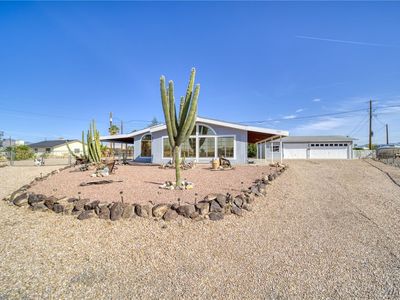 5575 S Chaparral Way