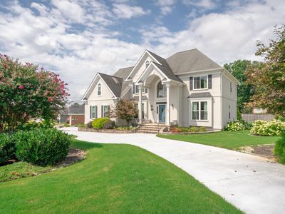 2421 Laurelton Creek Ln