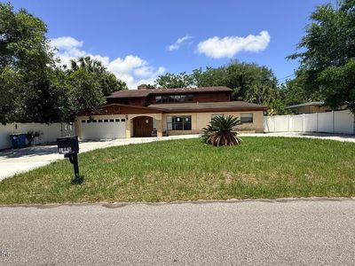 1645 FOREST HILLS Road