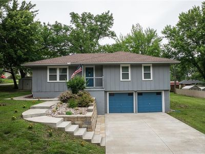 Property at 218 SW 20th Ter, Oak Grove, MO