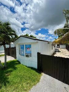 451 SE 8th St LOT 39