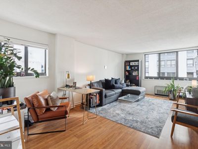 1420 Locust St APT 25E