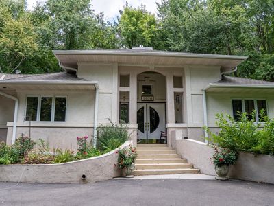 5870 Blackberry Bridge Path