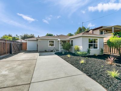389 Lastreto Ave