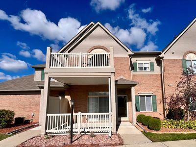 15745 Parkway Ln APT 1