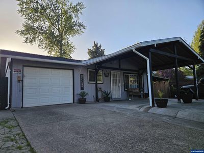 2345 Hawthorne Ave NE