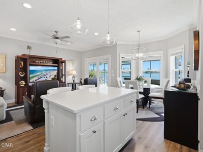 104 Lakeridge Dr